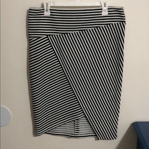 EUC striped stretchy skirt 1X